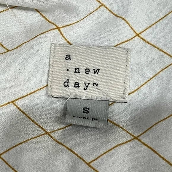 A New Day White Sheer Button Up Long Sleeve Shirt w/ Yellow Plaid Pattern Size S - Picture 4 of 11